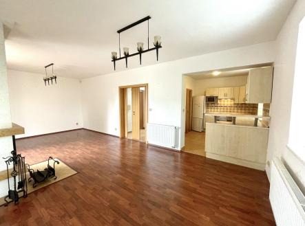 Pronájem - dům/vila, 120 m²