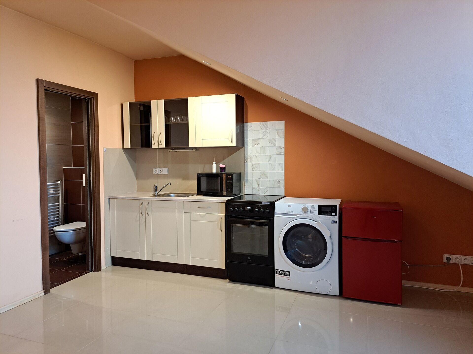 Pronájem bytu 1+kk, 24 m2, Praha 5 Zličín