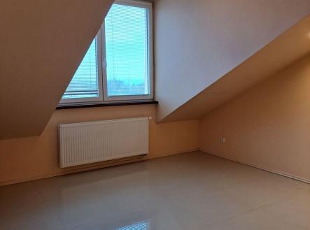 Pronájem bytu, 1+kk, 24 m²