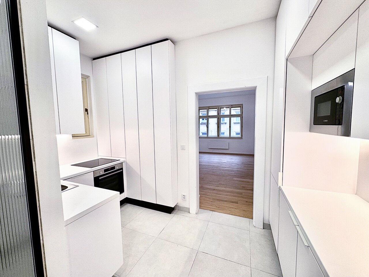 Prodej naprosto ojedinělého bytu 2+1, 55,3 m² + balkon – po luxusní rekonstrukci, Vršovice/Vinohrady