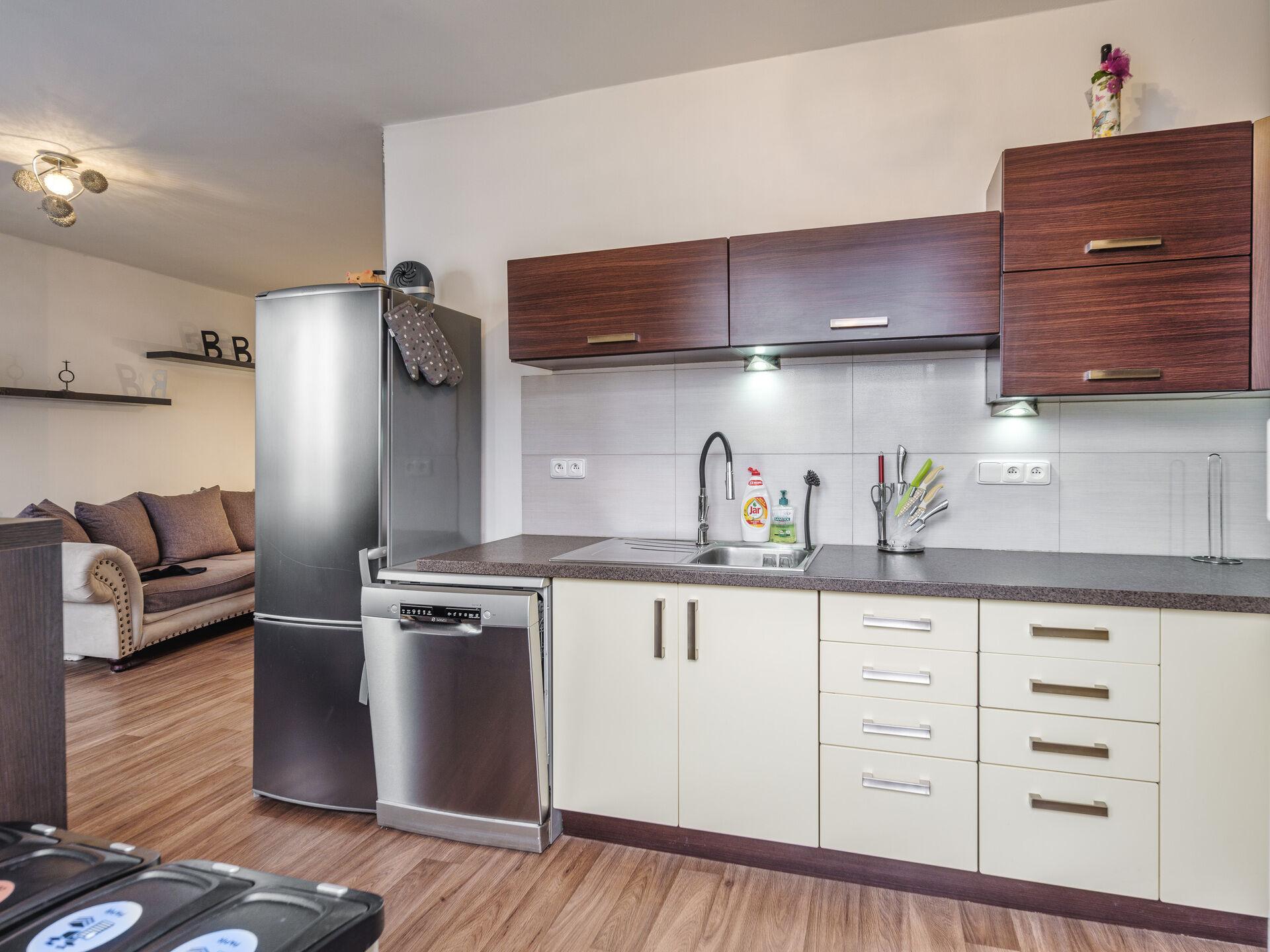 Pronájem zařízeného bytu 2+kk, 56 m2, balkon, Střimelická, Praha 4