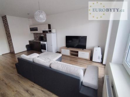 . | Prodej bytu, 1+kk, 43 m²