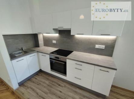 . | Pronájem bytu, 1+kk, 36 m²