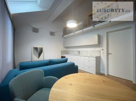. | Pronájem bytu, 1+kk, 40 m²