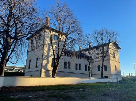 . | Pronájem bytu, 1+kk, 29 m²