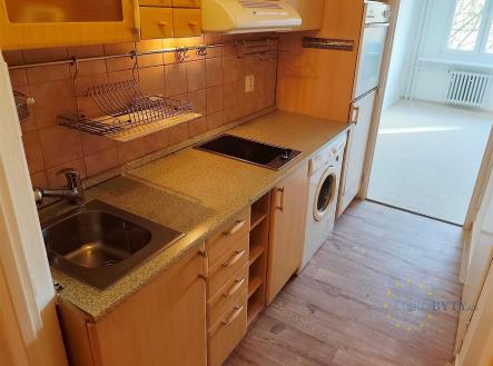 . | Pronájem bytu, 1+kk, 27 m²