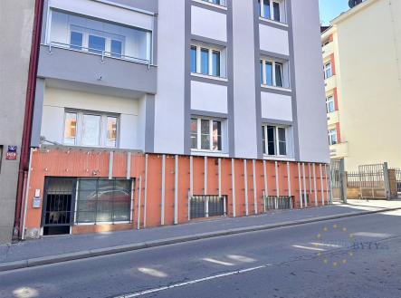 . | Prodej - obchodní prostor, 74 m²