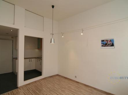 . | Pronájem bytu, 2+kk, 38 m²