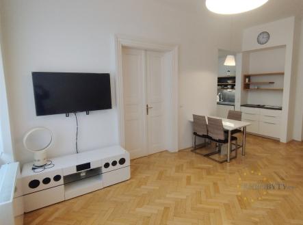 . | Pronájem bytu, 3+kk, 86 m²