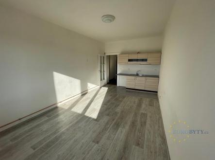 . | Pronájem bytu, 1+kk, 35 m²