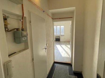 . | Pronájem bytu, 1+kk, 35 m²