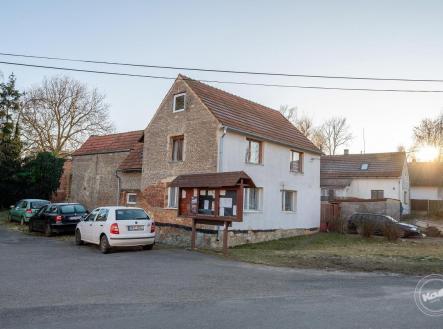 . | Prodej - dům/vila, 180 m²