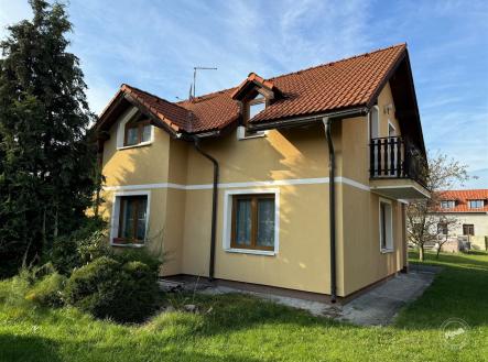 . | Prodej - dům/vila, 218 m²