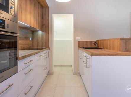 Pronájem bytu, 3+kk, 90 m² obrázek