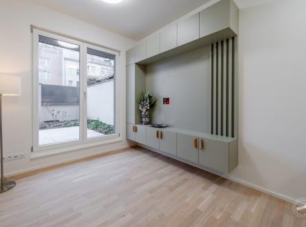 . | Pronájem bytu, 2+kk, 42 m²