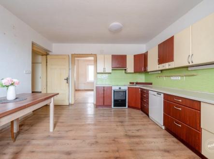 . | Prodej - dům/vila, 185 m²