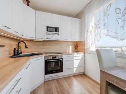 . | Prodej bytu, 4+1, 76 m²