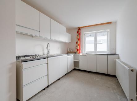 . | Prodej - dům/vila, 220 m²