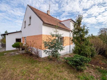 . | Prodej - dům/vila, 220 m²