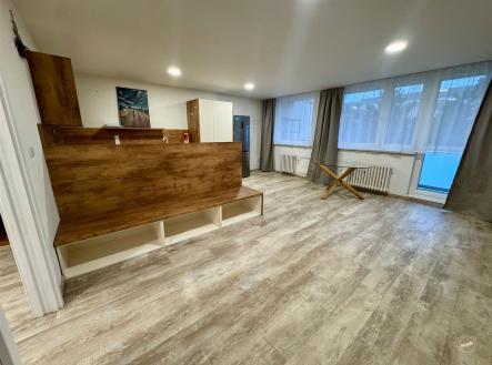 . | Pronájem bytu, 3+kk, 72 m²