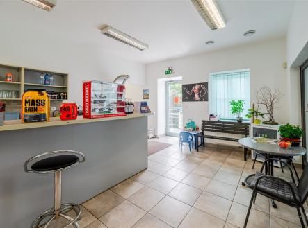 . | Prodej - dům/vila, 318 m²