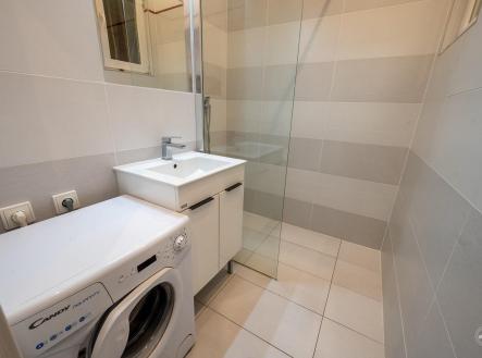 . | Pronájem bytu, 1+kk, 29 m²