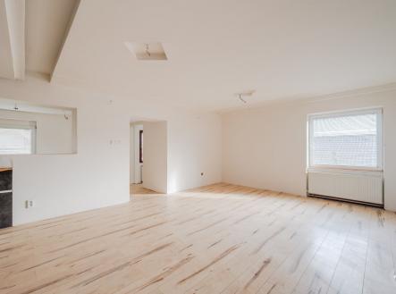 . | Prodej - dům/vila, 220 m²