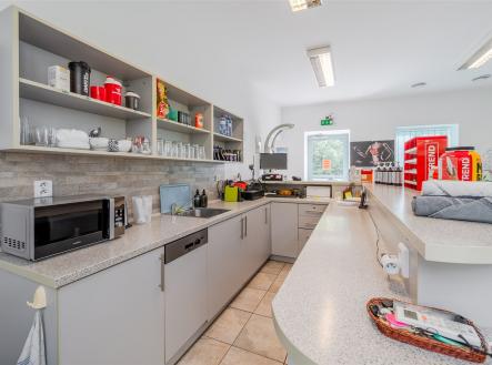 . | Prodej - dům/vila, 318 m²