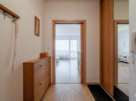 . | Prodej bytu, 3+kk, 74 m²