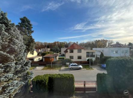 . | Pronájem - dům/vila, 200 m²