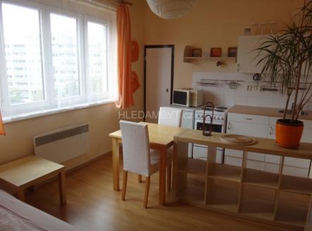 Pronájem bytu, 1+kk, 30 m² obrázek
