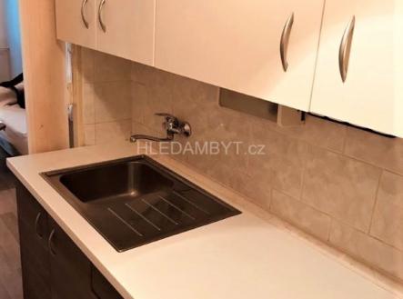 Pronájem bytu, 2+kk, 42 m²