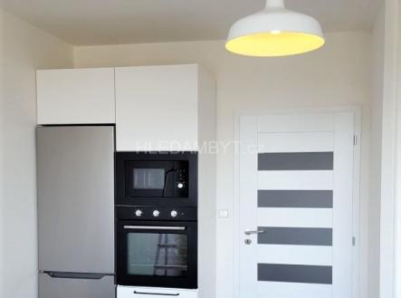 Pronájem bytu, 2+kk, 44 m²