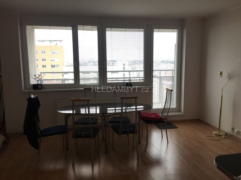 Pronájem bytu Praha 5 Stodůlky 2+kk s balkonem Petržílkova