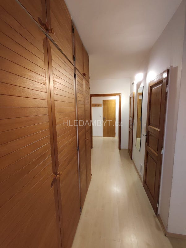 Pronájem bytu Praha 8 Kobylisy 3+1 Šimůnkova