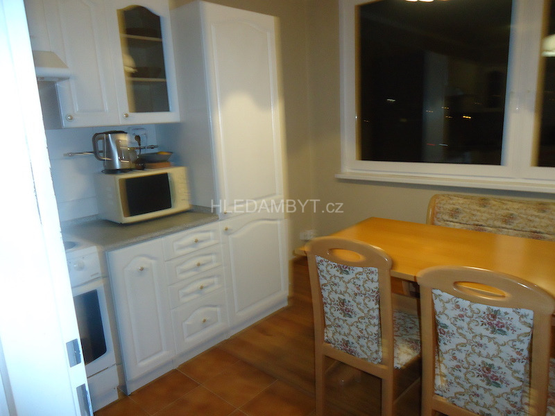 Pronájem bytu Praha 10 Petrovice 1+1 Frostova