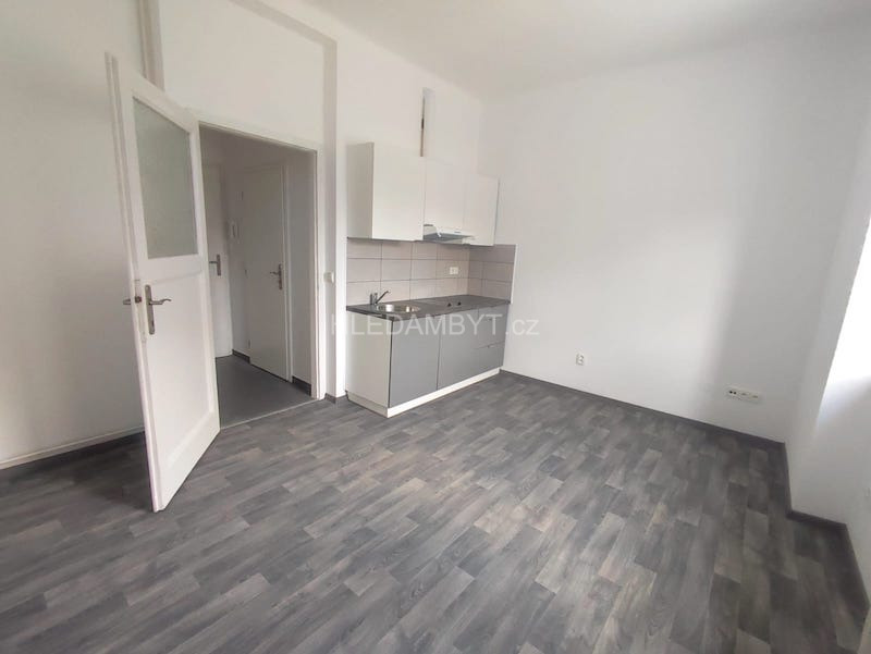 Pronájem bytu Praha 6 Břevnov Garsoniéra Patočkova