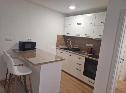 Pronájem bytu, 2+kk, 44 m²