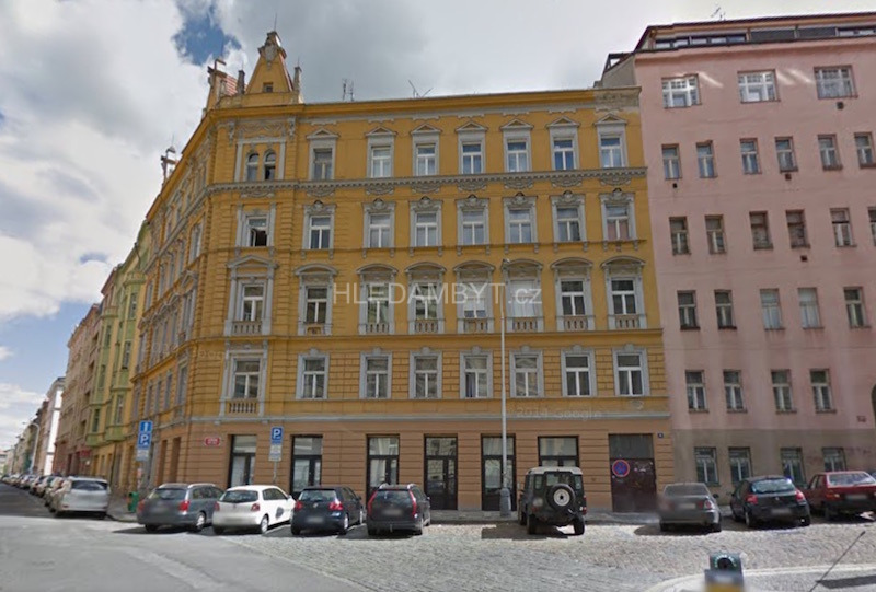 Pronájem bytu Praha 4 Podolí 1+1 s balkonem Podolské nábřeží