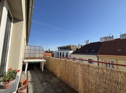 Pronájem bytu, 1+kk, 28 m² obrázek