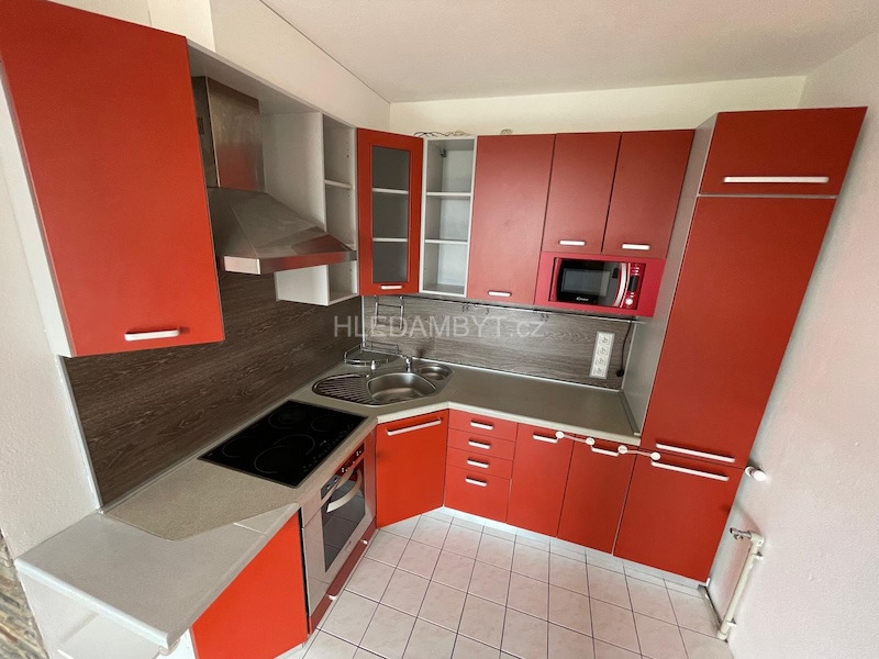 Pronájem bytu Praha 8 Bohnice 2+kk s garážovým stáním Hnězdenská