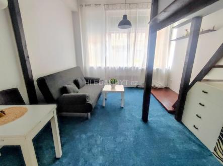 Pronájem bytu, 1+1, 32 m²
