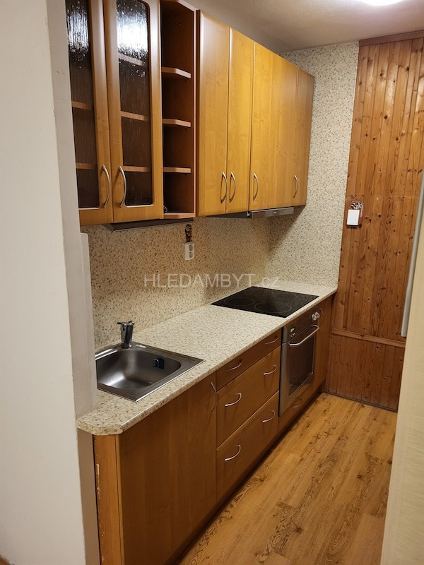 Pronájem bytu Praha 5 Lužiny 2+kk Brdičkova 