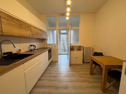 Pronájem bytu, 3+1, 120 m²