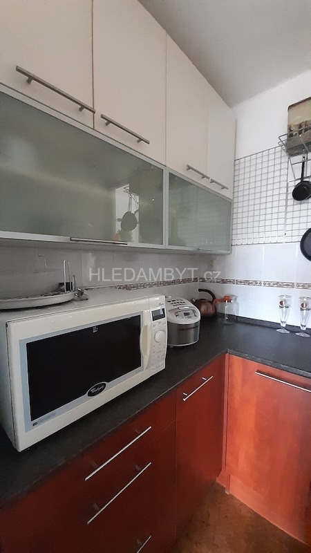 Pronájem bytu Praha 4 Spořílov 3+kk Hlavní 