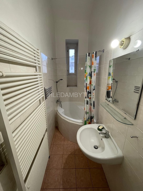 Pronájem bytu Praha 2 Nové Město 2+1 Pod Slovany  