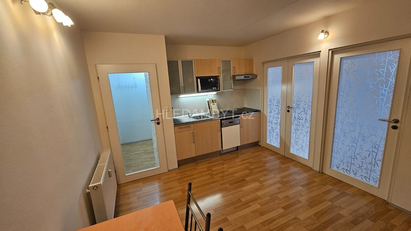 Pronájem bytu Praha 8 Karlín 2+1 Molákova