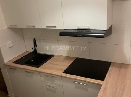 Pronájem bytu, 2+kk, 43 m²