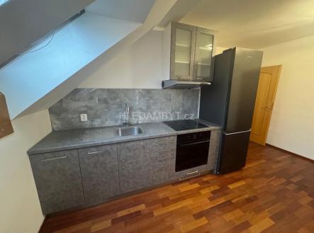Pronájem bytu, 2+1, 76 m² obrázek