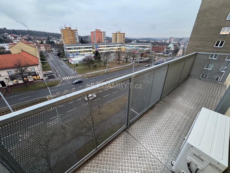Pronájem bytu Praha 9 Hloubětín 2+1 s balkonem Poděbradská